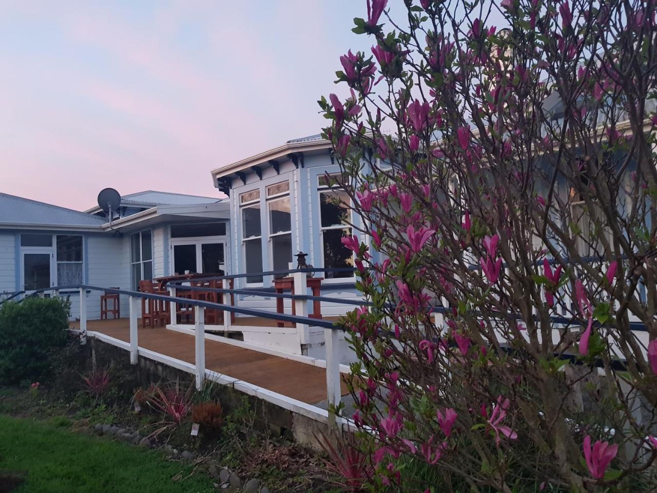 Lancewood Lodge Bulls Exterior photo
